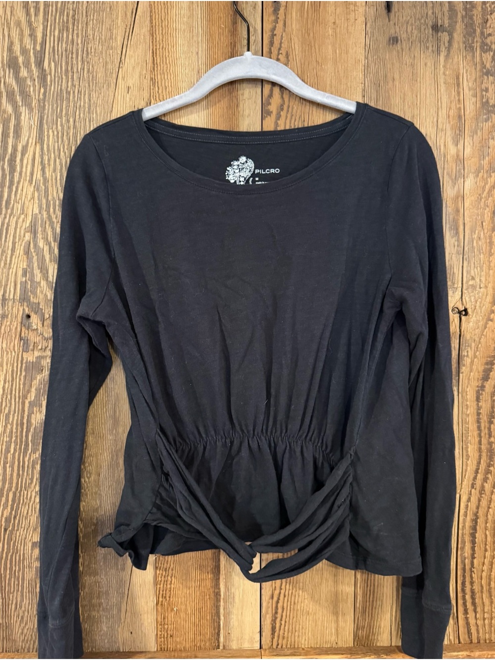 Pilcro Black Long-Sleeve Twist-Waist Tee